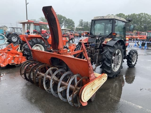 Tractor — Auction (lot 8451-1083)