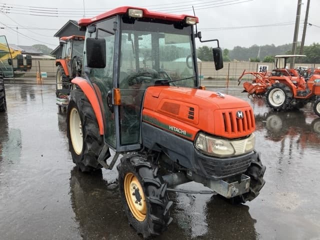 Tractor — Auction (lot 8451-1090)