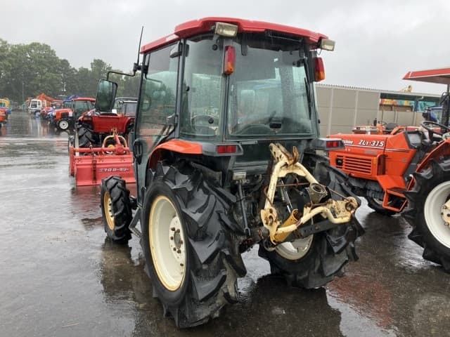 Tractor — Auction (lot 8451-1090)