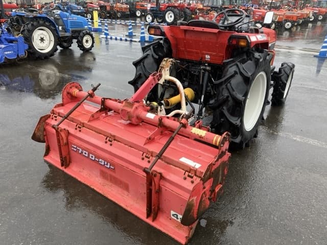 Tractor — Auction (lot 8451-1095)