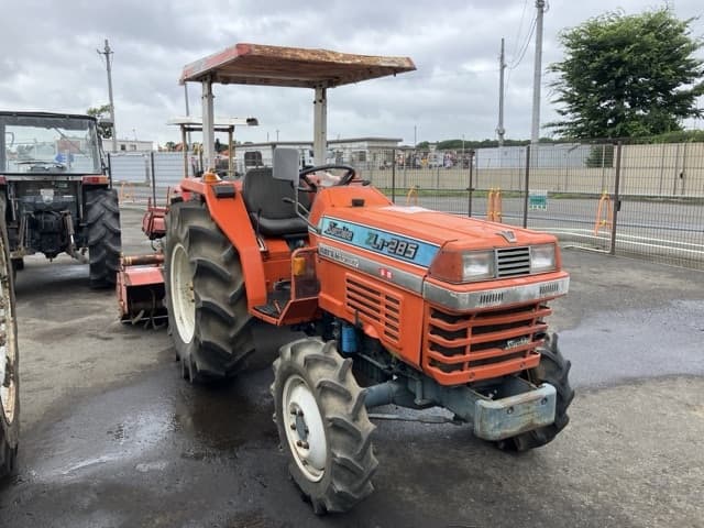 Tractor — Auction (lot 8451-1099)
