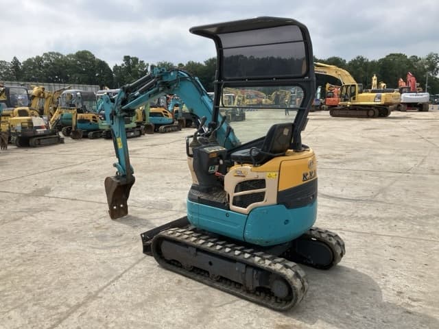 MINI EXCAVATOR — Auction (lot 8451-110)