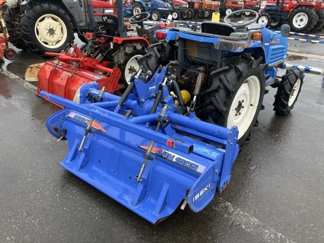 Tractor — Auction (lot 8451-1102)