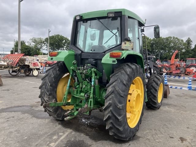 Tractor — Auction (lot 8451-1106)