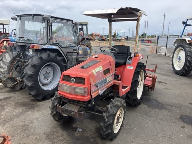 Tractor — Auction (lot 8451-1109)