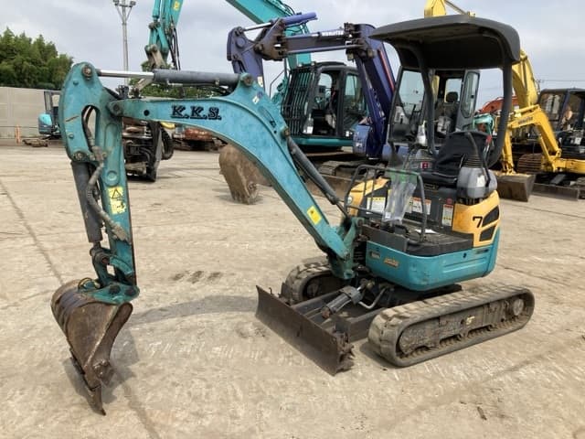 MINI EXCAVATOR — Auction (lot 8451-111)