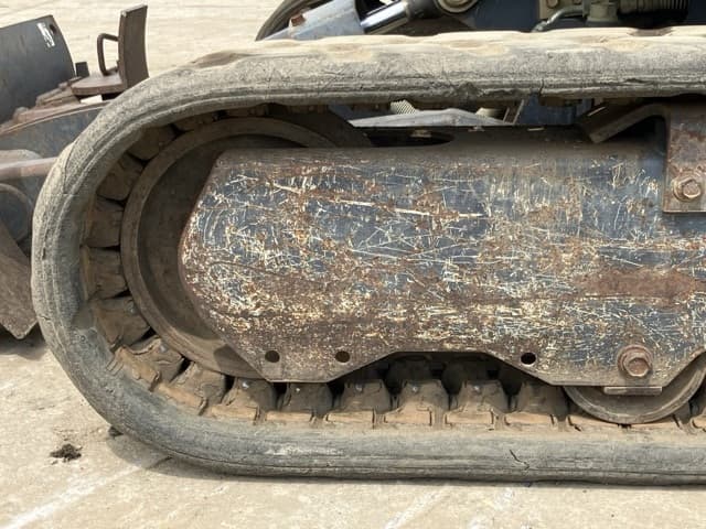 MINI EXCAVATOR — Auction (lot 8451-111)