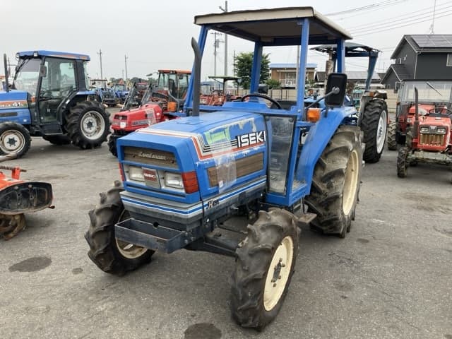 Tractor — Auction (lot 8451-1111)