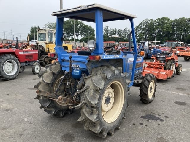 Tractor — Auction (lot 8451-1111)