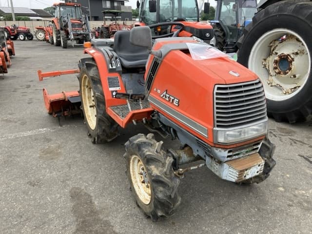 Tractor — Auction (lot 8451-1115)