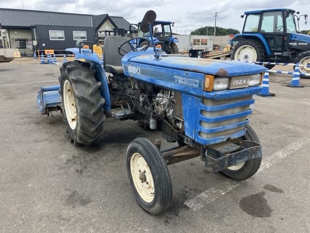 Tractor — Auction (lot 8451-1116)