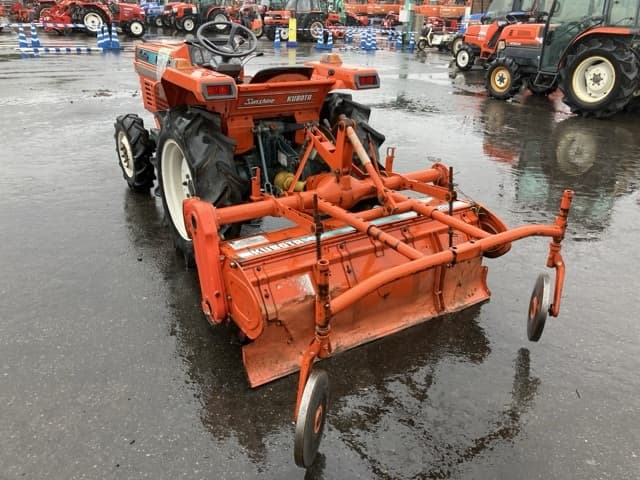 Tractor — Auction (lot 8451-1119)