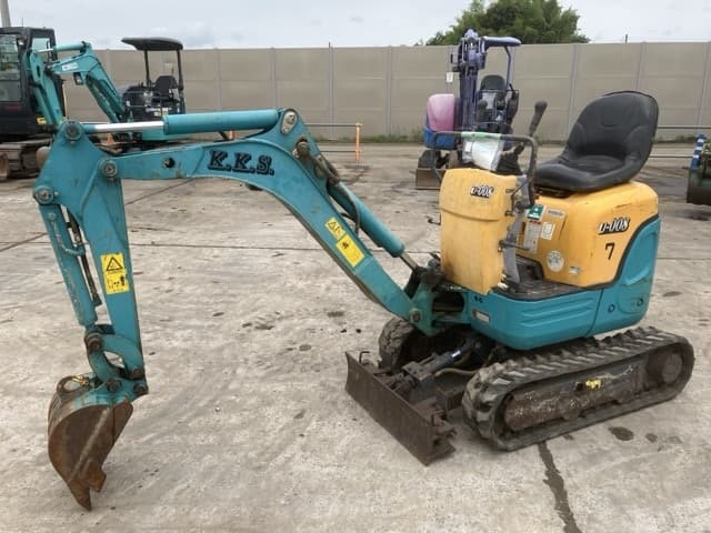 MINI EXCAVATOR — Auction (lot 8451-112)