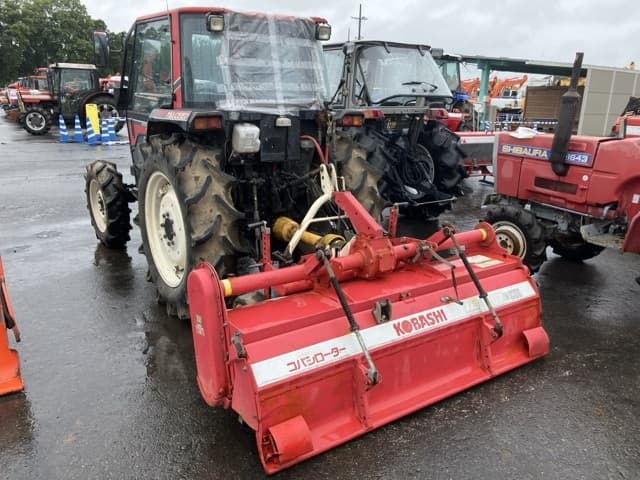 Tractor — Auction (lot 8451-1121)