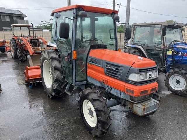 Tractor — Auction (lot 8451-1123)