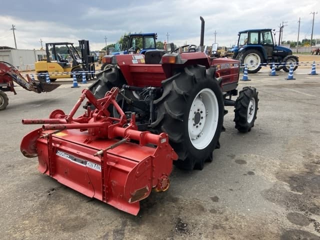 Tractor — Auction (lot 8451-1124)