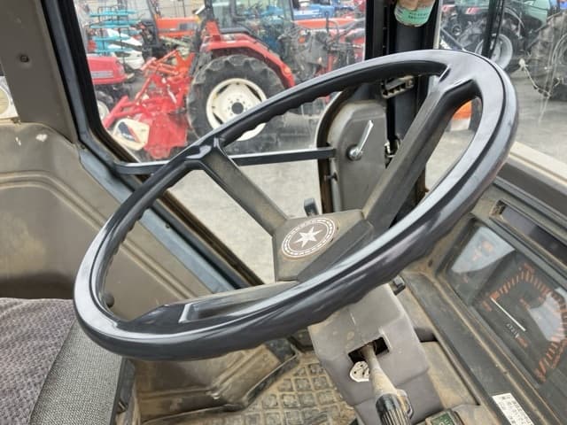 Tractor — Auction (lot 8451-1129)