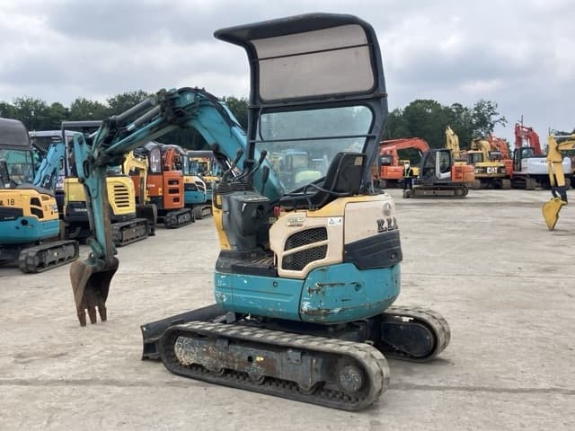 MINI EXCAVATOR — Auction (lot 8451-113)