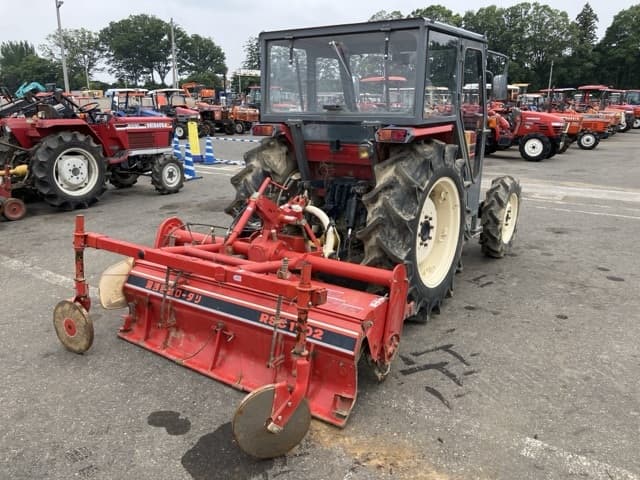 Tractor — Auction (lot 8451-1130)