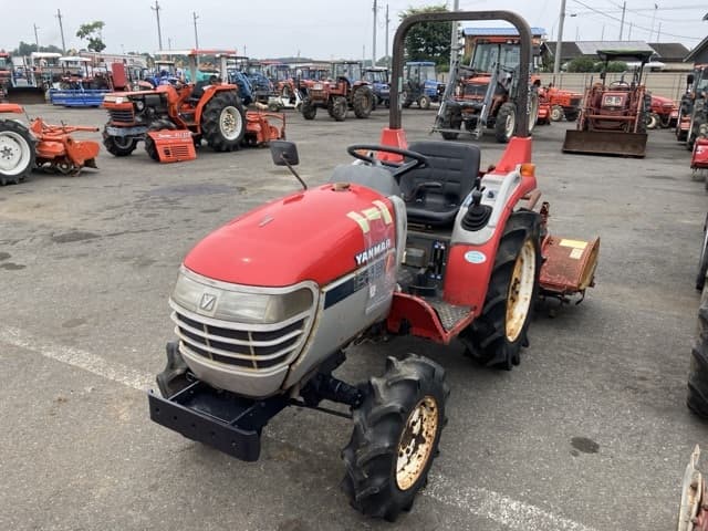 Tractor — Auction (lot 8451-1131)