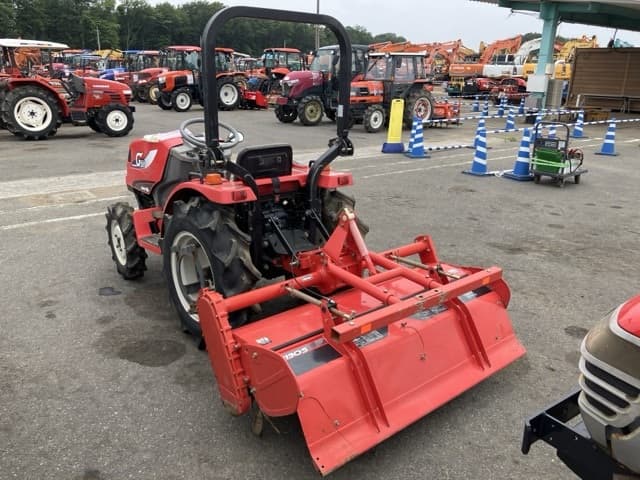 Tractor — Auction (lot 8451-1133)