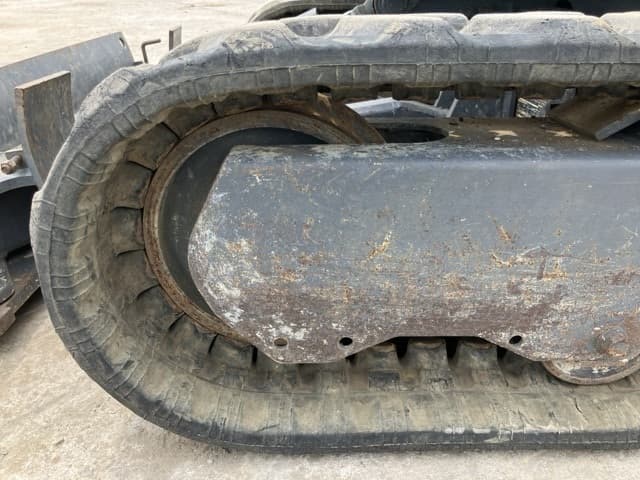 MINI EXCAVATOR — Auction (lot 8451-114)