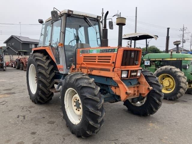 Tractor — Auction (lot 8451-1140)
