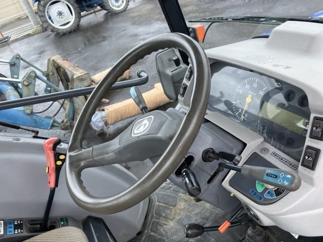Tractor — Auction (lot 8451-1141)