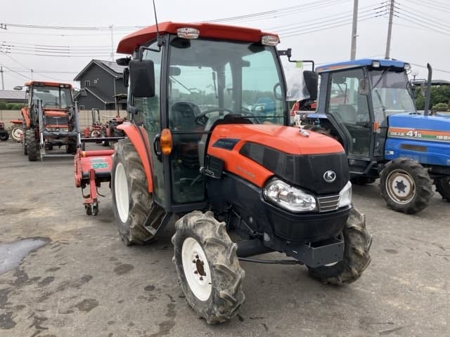Tractor — Auction (lot 8451-1145)
