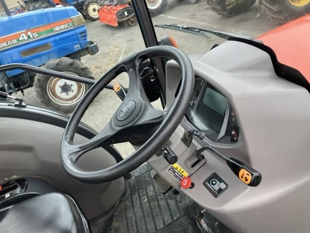 Tractor — Auction (lot 8451-1145)