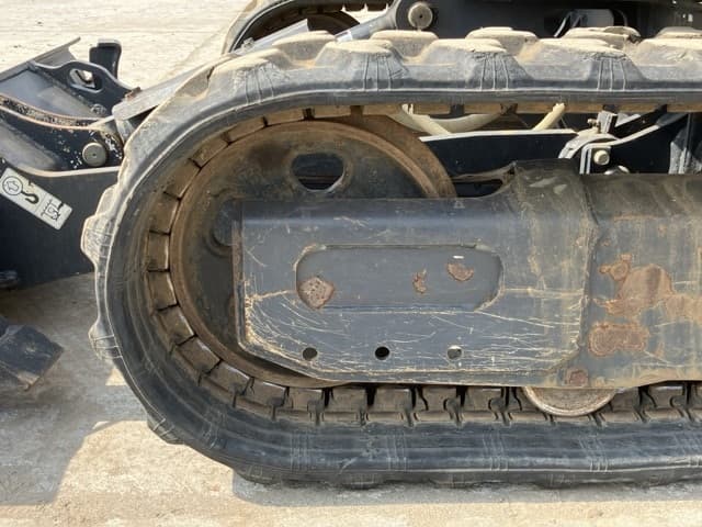 MINI EXCAVATOR — Auction (lot 8451-115)