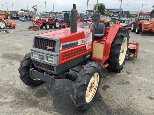 Tractor — Auction (lot 8451-1151)