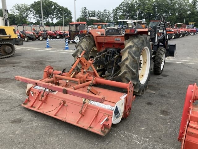 Tractor — Auction (lot 8451-1154)