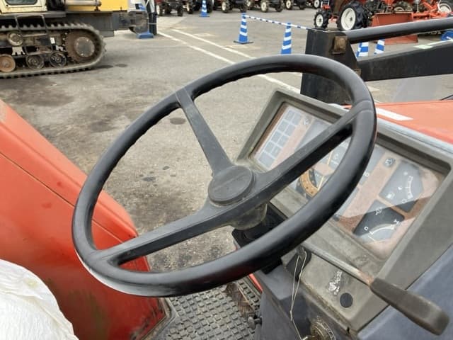 Tractor — Auction (lot 8451-1154)