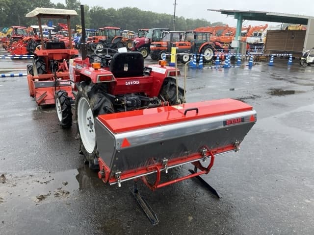 Tractor — Auction (lot 8451-1158)