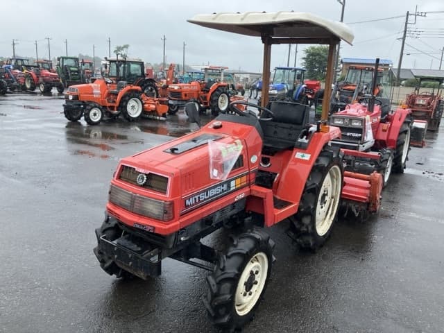 Tractor — Auction (lot 8451-1162)