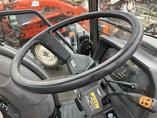 Tractor — Auction (lot 8451-1173)
