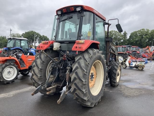 Tractor — Auction (lot 8451-1177)