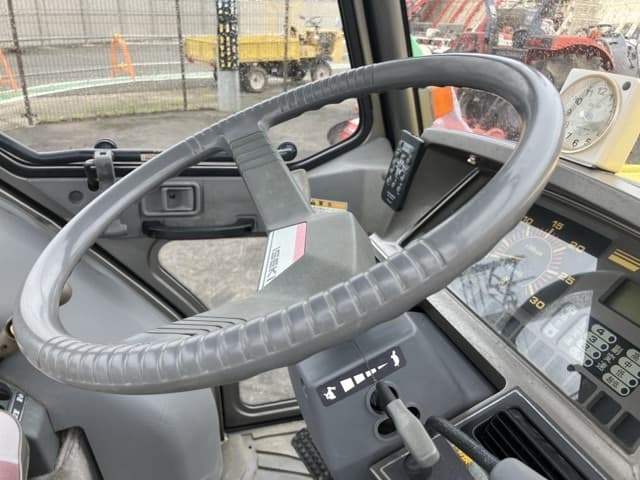 Tractor — Auction (lot 8451-1179)