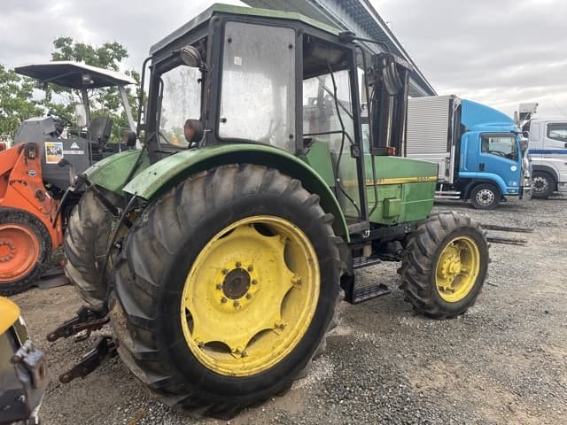 Tractor — Auction (lot 8451-11801)