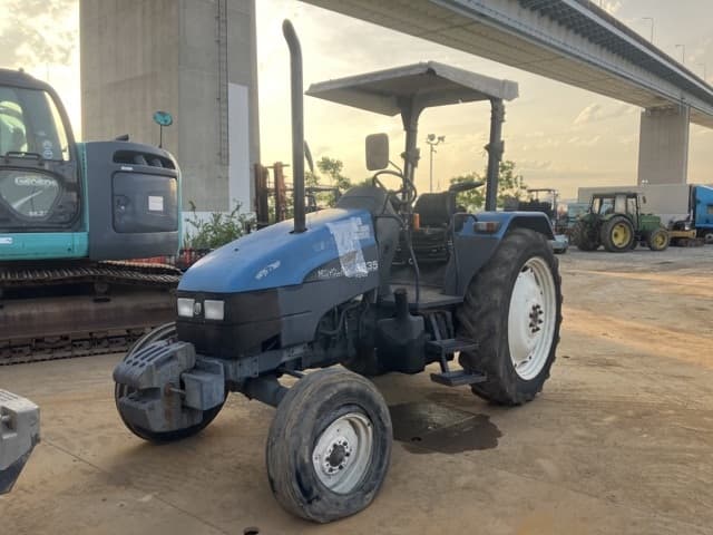 Tractor — Auction (lot 8451-11802)