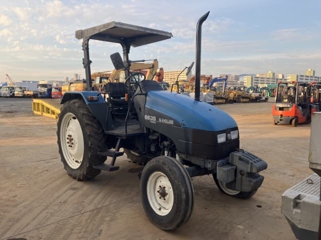 Tractor — Auction (lot 8451-11802)
