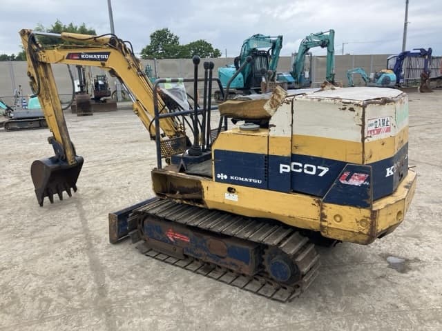 MINI EXCAVATOR — Auction (lot 8451-119)
