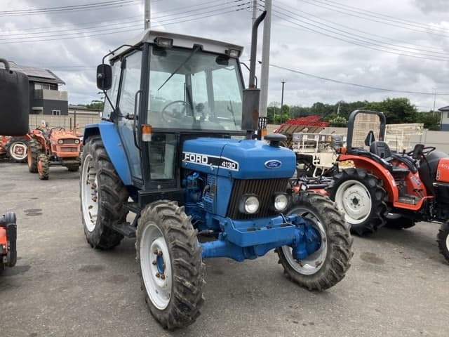 Tractor — Auction (lot 8451-1191)