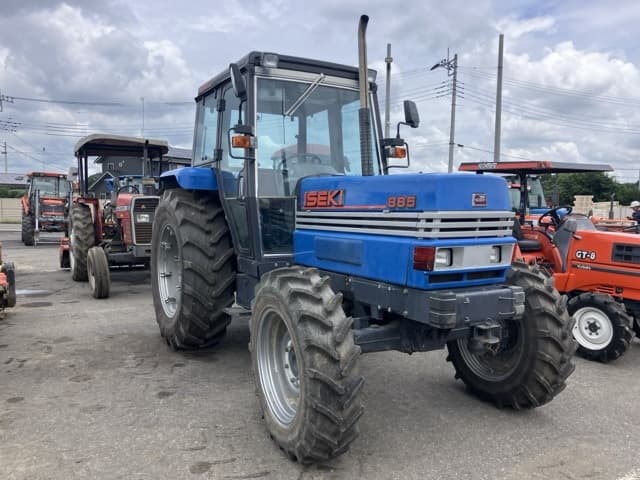 Tractor — Auction (lot 8451-1197)
