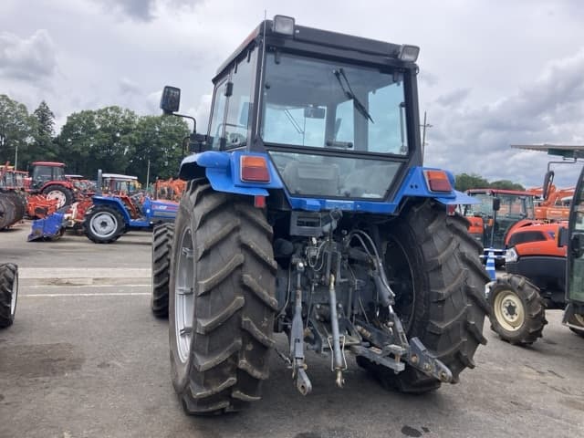 Tractor — Auction (lot 8451-1197)