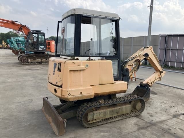 MINI EXCAVATOR — Auction (lot 8451-12)