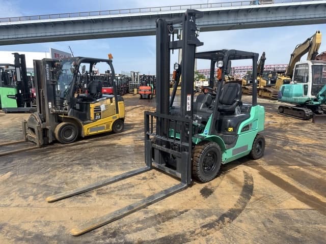 Forklift — Auction (lot 8451-12009)