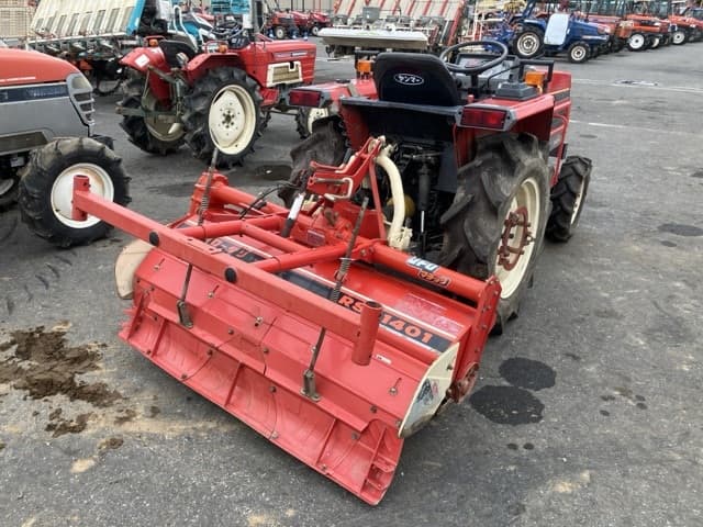 Tractor — Auction (lot 8451-1201)