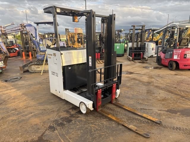 Reach Forklift — Auction (lot 8451-12011)